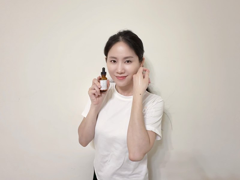 [保養]JS婕洛妮絲【液態三重酸煥膚精華】Cindy開箱
